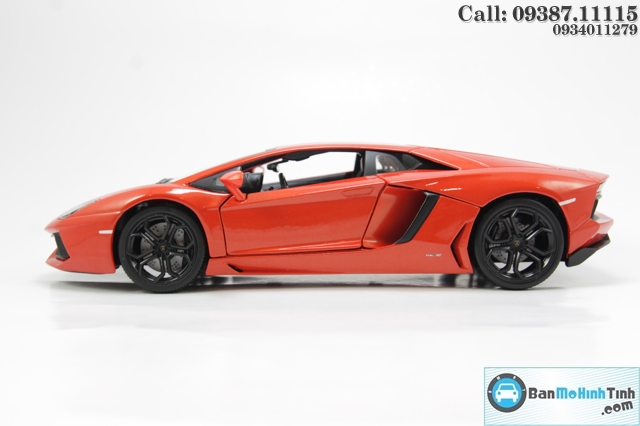 MÔ HINH XE LAMBOGHINI AVENTADOR LP 700