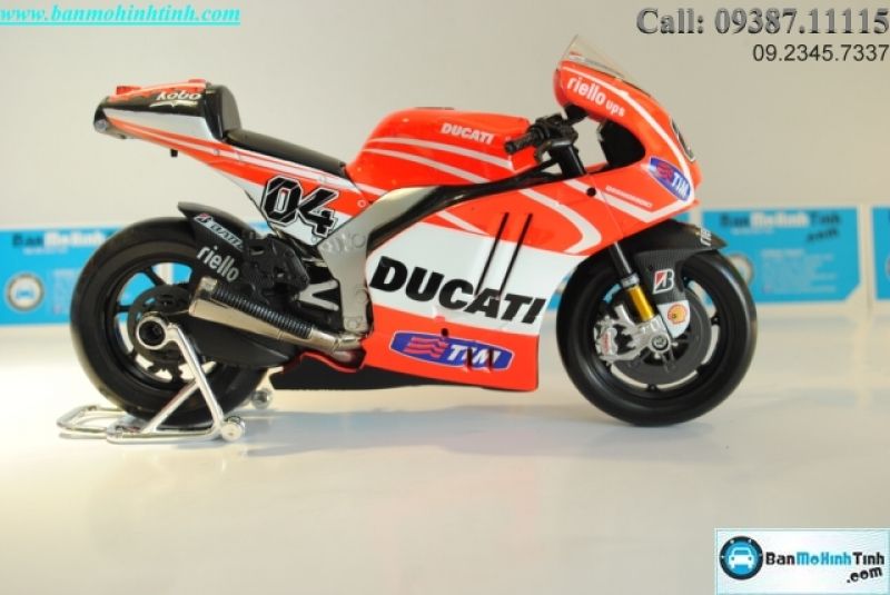  Mô hình xe mô tô  Ducati GP No 4 2013 1:10 Maisto 