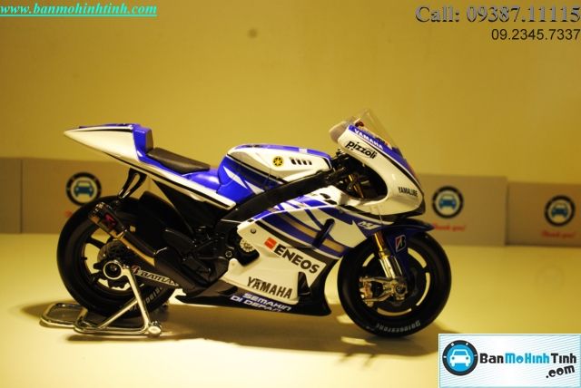  Mô hình xe mô tô  Yamaha GP No 99 1:10 Maisto 