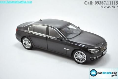 Mô hình xe BMW 760lI F02 White 1:18 Kyosho