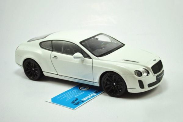  Mô hình xe Bentley Continental Supersport White 1:18 Welly 