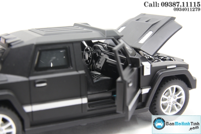 Mô hình xe ô tô XE-KOMBAT PROMBRON BLACK