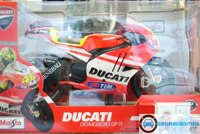  Mô hình xe mô tô  Ducati GP 2011 No.46 1:6 
