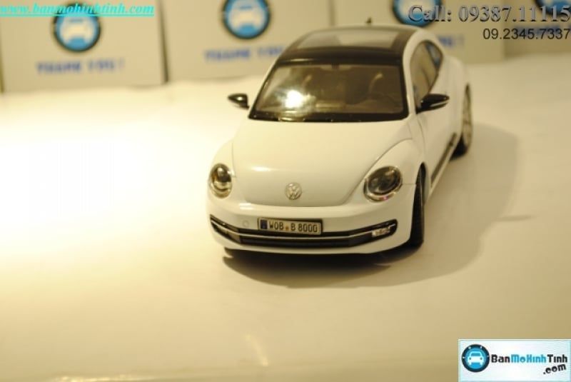  Mô hình xe Volkswagen New Beetle White 1:24 Welly 