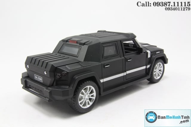 Mô hình xe ô tô XE-KOMBAT PROMBRON BLACK