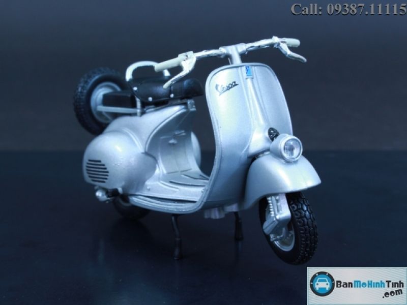  Mô hình xe Vespa 125 1953 Piaggio Silver ( Bạc ) 1:18 Maisto 