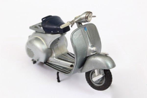 Mô hình xe Vespa VB1 150 1956 Piaggio 1:18 Maisto