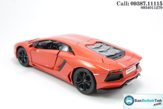 MÔ HINH XE LAMBOGHINI AVENTADOR LP 700