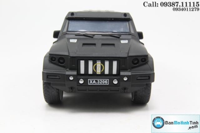Mô hình xe ô tô XE-KOMBAT PROMBRON BLACK