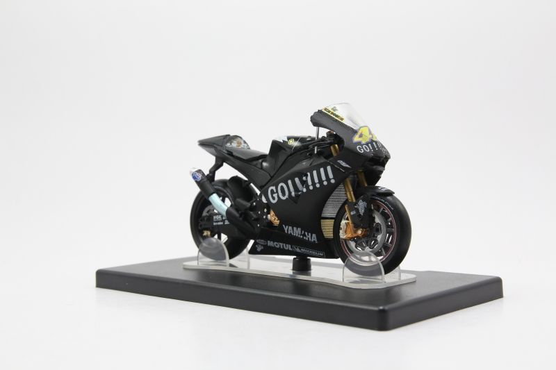  Mô hình xe mô tô Yamaha YZF M1 World Test Phillip Island 2004 1:18 Leo 