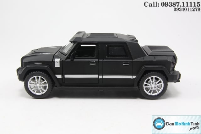 Mô hình xe ô tô XE-KOMBAT PROMBRON BLACK