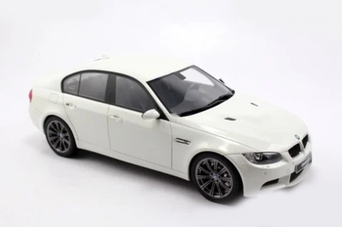  Mô hình xe BMW M3 White 1:18 GTSpirit 