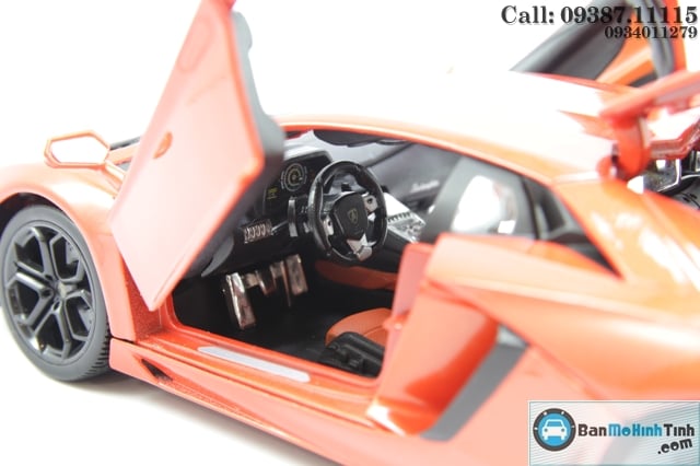 MÔ HINH XE LAMBOGHINI AVENTADOR LP 700