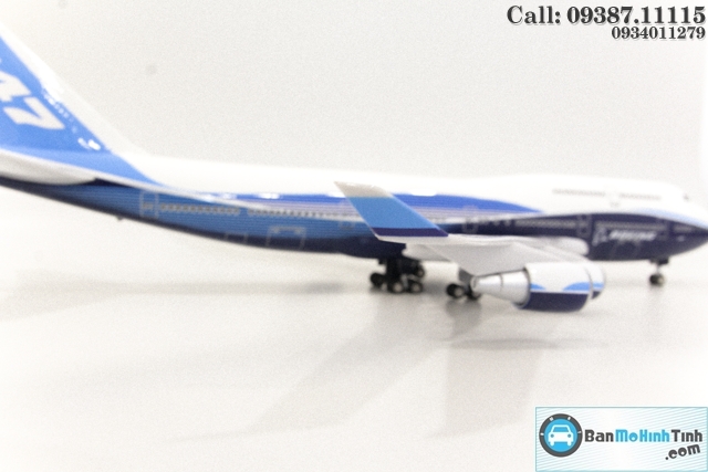 MAY BAY BAY CO DEN LED B747 ORIGINAL MO HINH MAY BAY BAY CO DEN LED B747 ORIGINAL