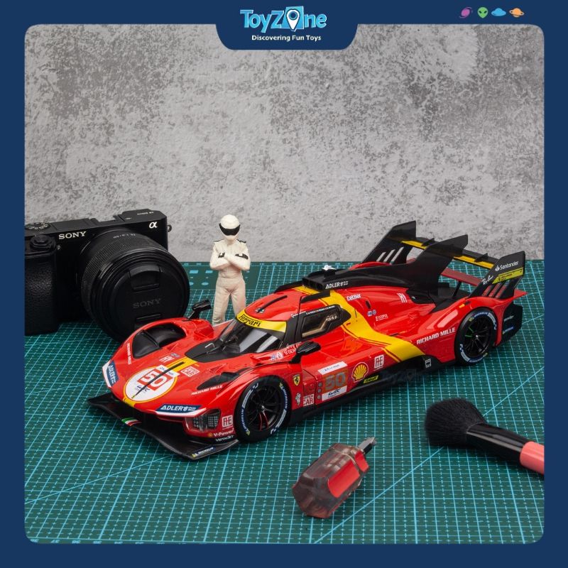 Mô hình xe Ferrari 499P Hypercar AF Corse Winner 2023 Le Mans 1:18 Bburago