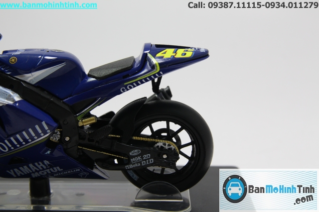 YAMAHA YZR M1 WORLD CHAMPION 2005 MO HINH MOTO YAMAHA YZR M1 WORLD CHAMPION 2005
