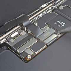 Ép cổ cáp màn hình iPhone 13 Pro