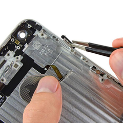 Thay dây cụm nút nguồn iPhone 6s
