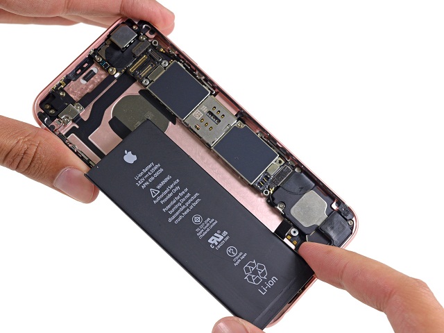 3 cách phân biệt pin iphone chính hãng và pin iphone lô dễ dàng – SOshop