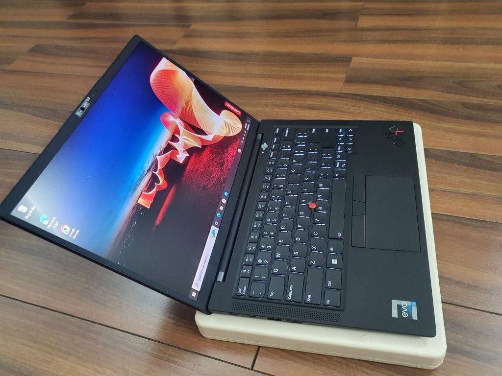 Lenovo ThinkPad X1 Carbon Gen 10/CPU: Core i7 1270P | RAM 32GB LPDDR5 5200MHz (soldered dual channel) | SSD Nvme 512Gb |Graphics: Intel® Iris® Xe Graphics| LCD 14