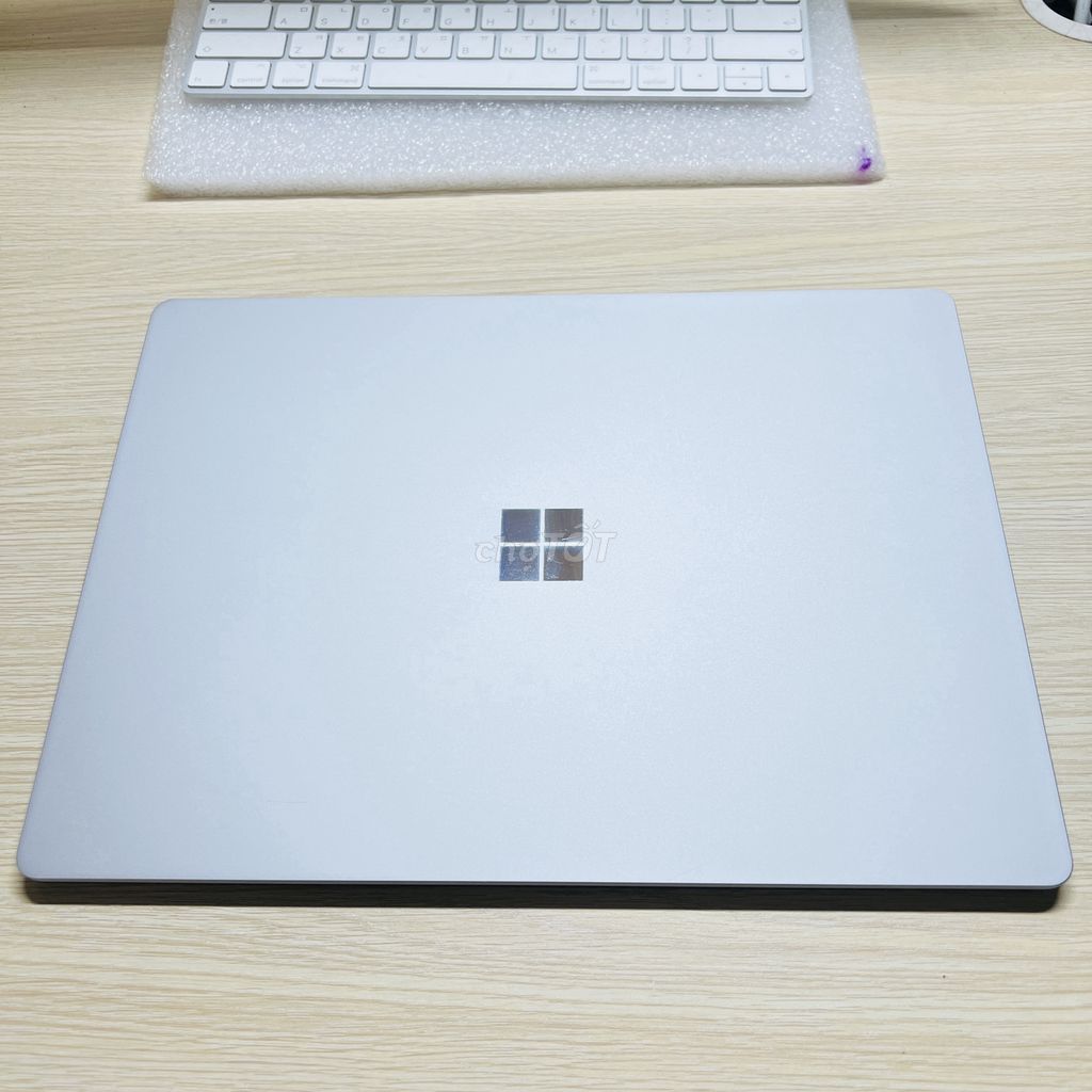 Surface Laptop 2 Core i5 8350U - Ram 8Gb - SSD Nvme 256Gb - LCD 13.5' 2K Touch, WIN 10 bản quyền Linew