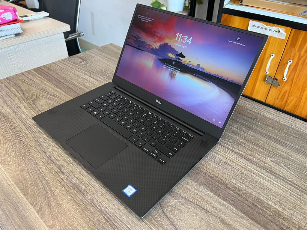 Laptop đồ họa Dell Precision 5530 CPU Core i7 8850H/RAM 16G Max up date 64G/SSD Nvme 512Gb/VGA NVIDIA Quadro P1000 4G/LCD 15.6-inch UltraSharp FHD IPS (1920x1080)  Guarantee (72% color gamut)