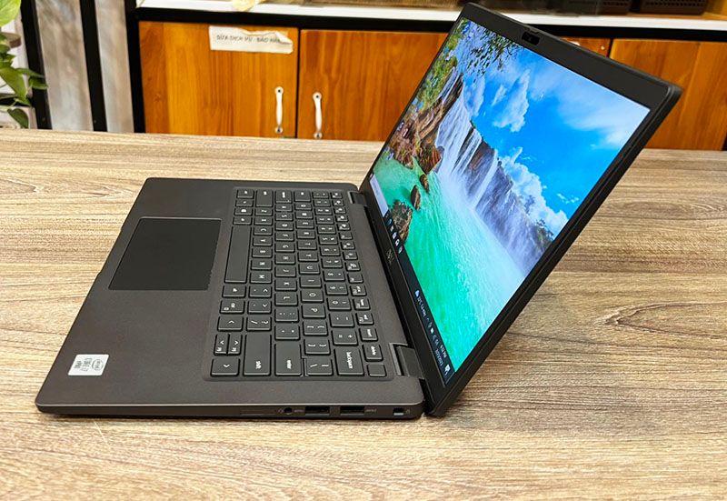 Dell Latitude 7410 Carbon/CPU: i7-1061U| Memory: 16GB DDR4 Bus 2666 MHz | SSD: 256GB PCIe-NVMe |VGA: Intel UHD Graphics| Display: 14
