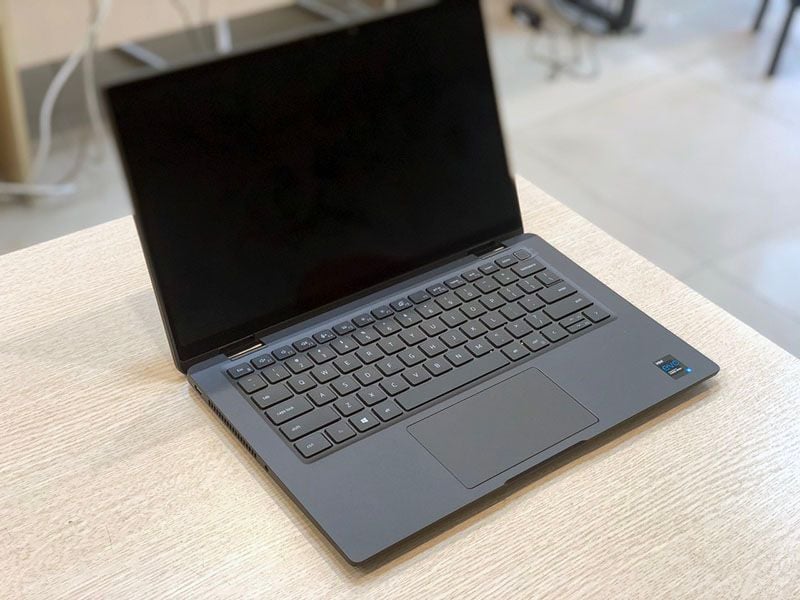Laptop Dell Latitude 7420/ CPU Core i5 1145G7/RAM 16Gb/ SSD Nvme 256Gb/LCD 14' FHD/Win 10 OEM/Vân Carbon Black