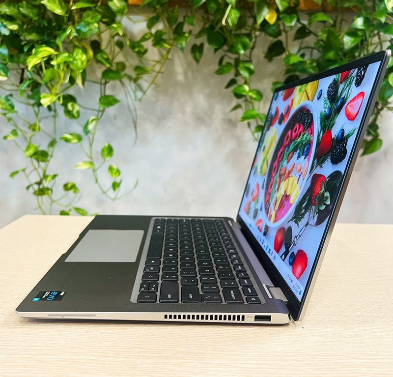Latitude 9420 2 in 1 CPU:Intel Core i5- 1145G7/Memory:16GB, 4266M/HDD: M.2 256GB PCIe NVMe/LCD: 14-inch 2K (QHD+) Touck/Batery: 60 WHr/LTE 5G/OS WIN 11 Pro/Linew