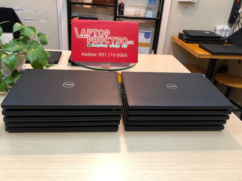 Dell 7480 14' FHD  i5 6300u, Ram 8Gb, SSD 256Gb, LCD 14' FHD, WIN 10 OEM