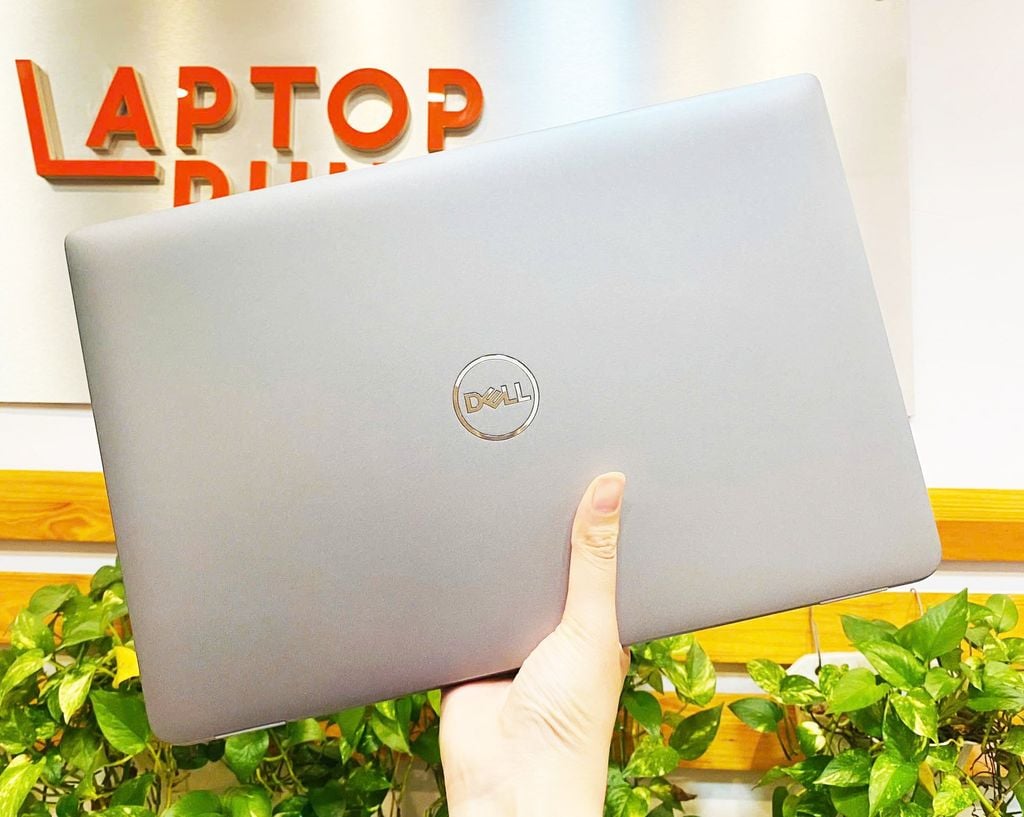 Dell Precision 3480 CPU: Intel Core i7-1370P 14 Cores, 20 Threads/Memory 32Gb/SSD Nvme 1TB/LCD 14
