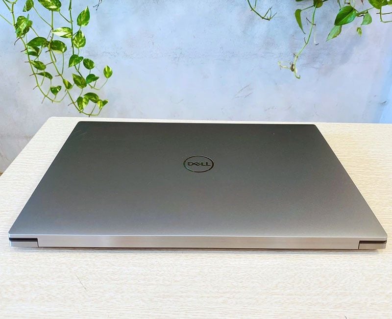 Laptop Đồ Họa chuyên nghệp Dell Precision 5550CPU: Intel Xeon W-10855M |RAM 16Gb | SSD Nvme 512Gb | VGA NVIDIA Quadro T1000 GDDR5 4 GB |LCD 15.6