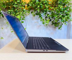 Laptop Đồ Họa Dell Precision 7550 CPU: Intel® Core™ i7-10850H/RAM 32G/SSD Nvme 512G/Graphics:NVIDIA Quadro rtx 5000 16GB /LCD 15.6' FHD/Batery 6Cell/WIN 10 bản quyền/ Tình trạng Linew/Trọng lượng 2,5Kg