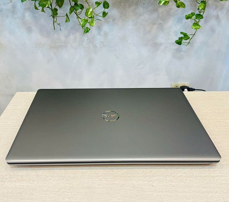 LAPTOP ĐỒ HỌA DELL PRECISION 7750CPU:Core i7 1075H/RAM 32G Maxupdate 128G/SSD Nvme 512G//VGA NVIDIA Quadro T1000 4G/LCD 17.3' FHD/WIN 10 bản quyền/Linew