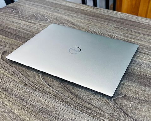 Dell XPS 13 9300  (i7 1065u)