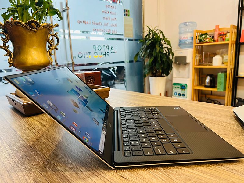 Laptop Dell XPS 13 9305/CPU i5 1135G/RAM 16G/SSD Nvme 256G/LCD 13.3' FHD/Battery 4Cell/Sliver/WIN 11 bản quyền