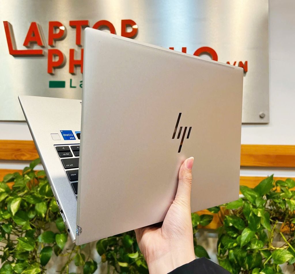 Laptop Hp Eltebook 840G9 CPU i5 1235U/RAM 16Gb/SSD Nvme 512Gb/LCD 14' FHD/Batery 4 Cell/Mầu bạc/WIN 11