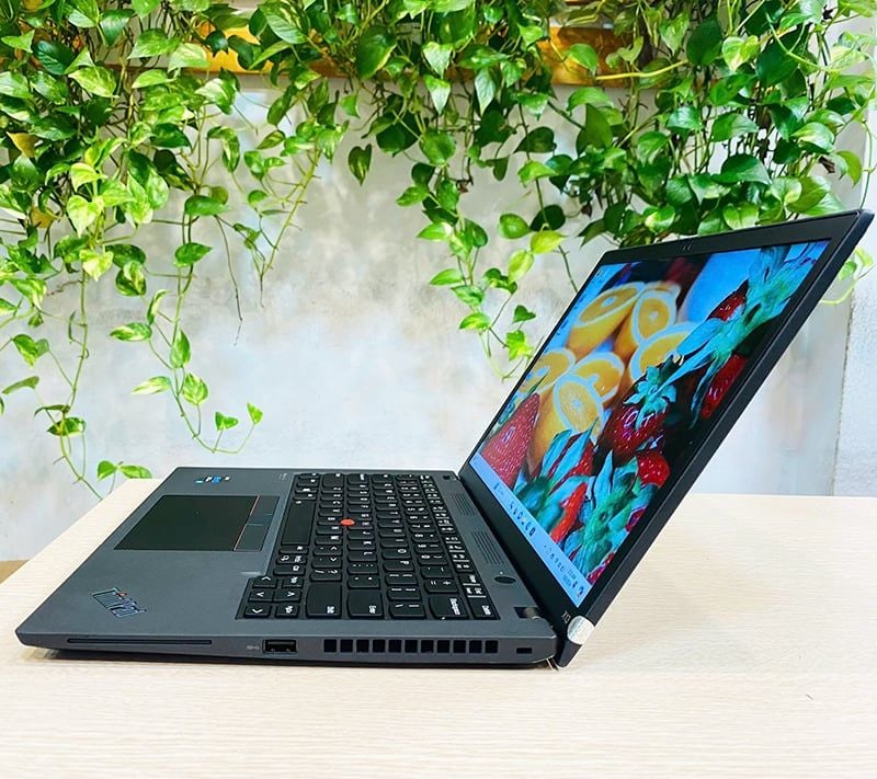Laptop Lenovo ThinkPad X13 GEN 2/ CPU/  Core i7 1185G7/RAM 16G/SSD Nvme 256GB/LCD 13.3