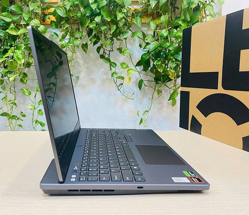 [New 100%] Lenovo Legion 5 R7000 2024 AHP9 (Ryzen 7-8745H, 16GB, 512GB, RTX 4050 6GB, 15.6'' FHD 144Hz)