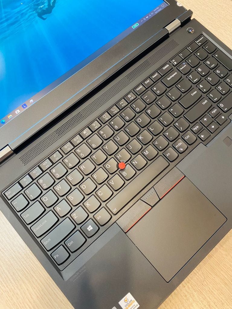 ThinkPad P15 Gen 1 CPU: Core™ i7-10850H | Memory 16Gb | SSD 512Gb | NVIDIA Quadro T1000 4GB | LCD:15.6