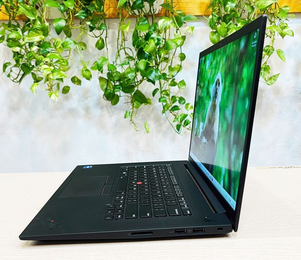 Lenovo ThinkPad P1 Gen 6 CPU:Core I7 13700H/Memory 32Gb/SSD Nvme 512Gb/VGA NVIDIA® RTX 2000 8G/Display  16