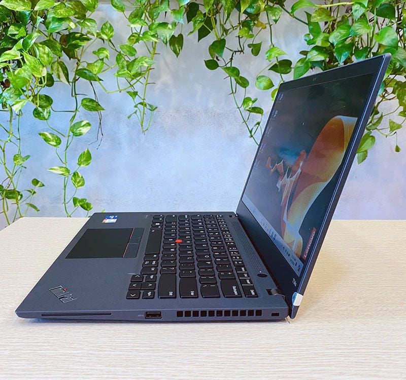 Lenovo Thinkpad T14s Gen 2 i7 1165G7 - RAM 16Gb - SSD 512Gb - LCD 14.0