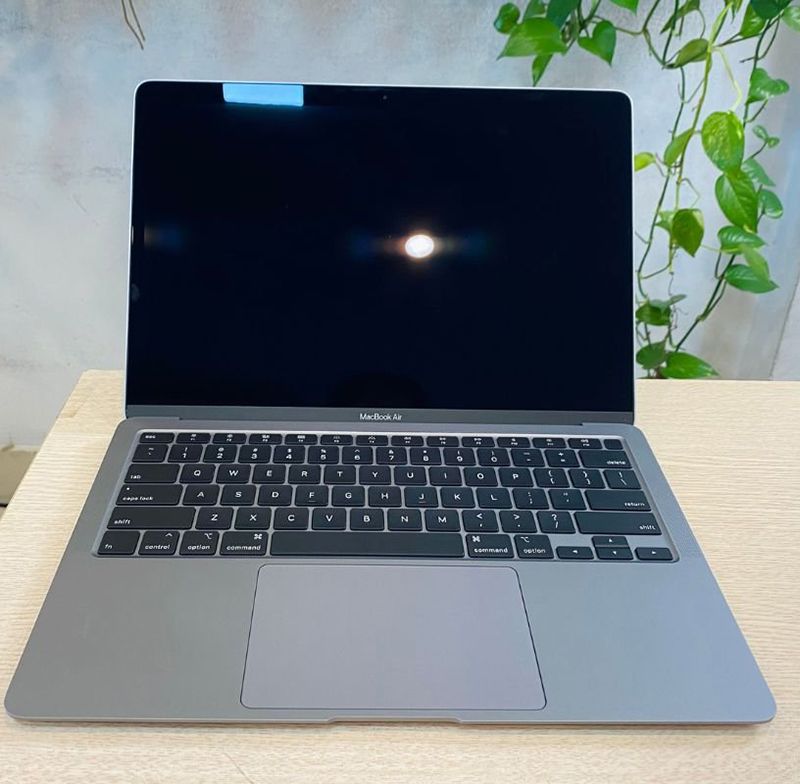 Macbook air 2020 Core i5, SSD 256Gb - Ram 16Gb - LCD 13.3' Rentina