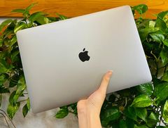 MacBook Pro 2019 16 inch  Core i7 2.6GHz RAM 16GB  - 512GB SSD – LCD 16' 4K Like New