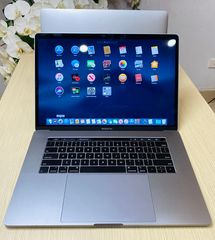 MacBook Pro 2019 16 inch  Core i7 2.6GHz RAM 16GB  - 512GB SSD – LCD 16' 4K Like New