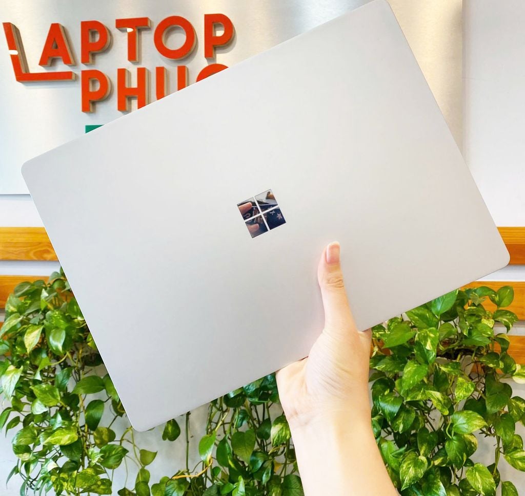 Surface Laptop 2 Core i5 8350U - Ram 8Gb - SSD Nvme 256Gb - LCD 13.5' 2K Touch, WIN 10 bản quyền Linew