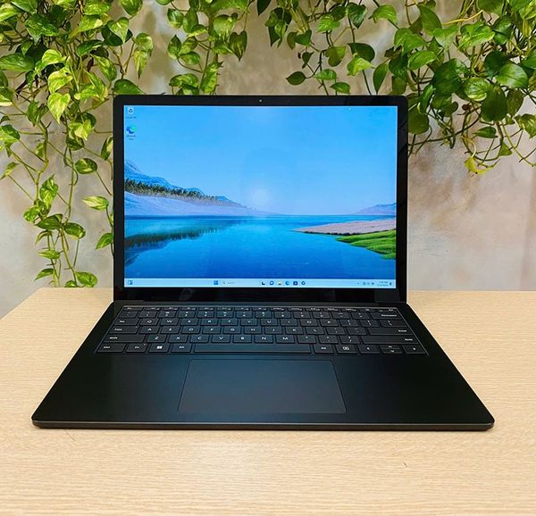 Microsoft Surface Laptop 4 CPU Ryzen 5  /RAM 16GB/SSD Nvme 256GB/ LCD 13.5' 2K WIN 11 bản quyền (Likenew)