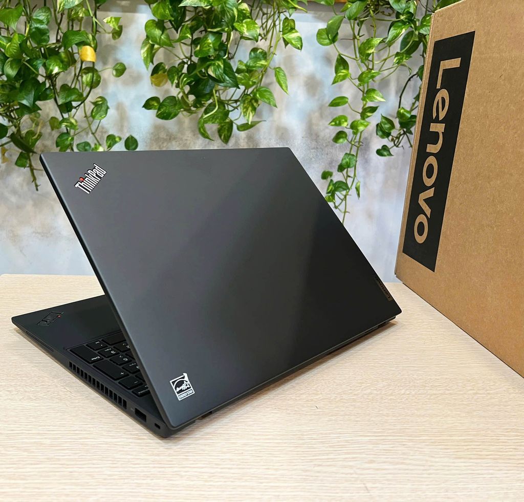 Lenovo Thinkpad P16s Gen 1 16
