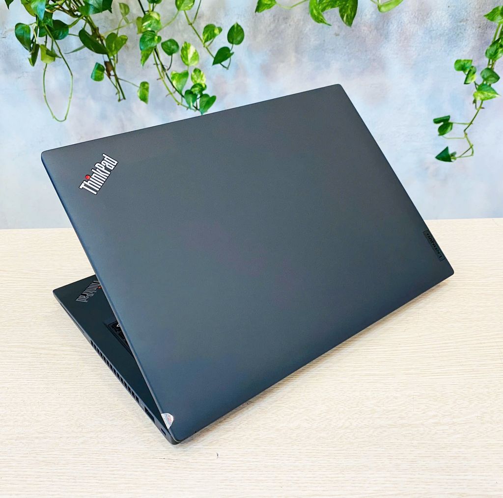 Laptop Lenovo ThinkPad T14 Gen 3/CPU Core i7 1265U/RAM 16Gb/SSD Nvme 256Gb/LCD 14' FHD  /VGA Integrated Intel® Iris® Xe Graphics/WIN 11/Mầu Black/Linew