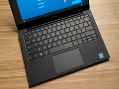 Dell XPS 13 9370 CPU Core i7 8665U/Memory 16 GB/SSD 512Gb NVME/LCD 13.3-inch 4K (3840 x 2160) UHD touchscreen/Batery Battery 52 WHr 